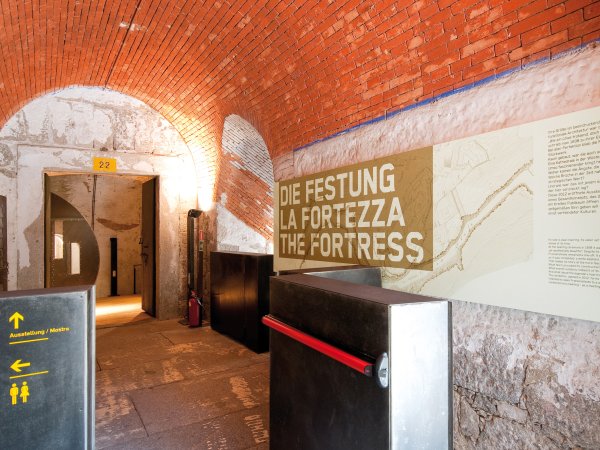 Die Franzensfeste. Kathedrale in der Wüste